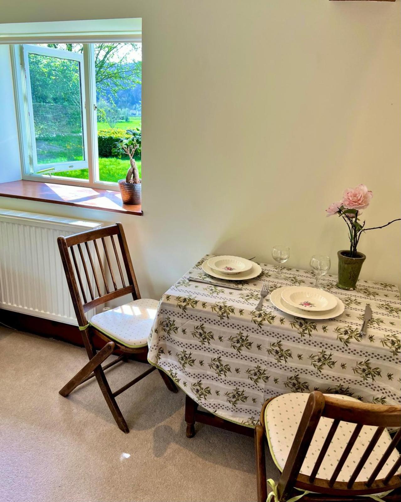 Abenhall cottages