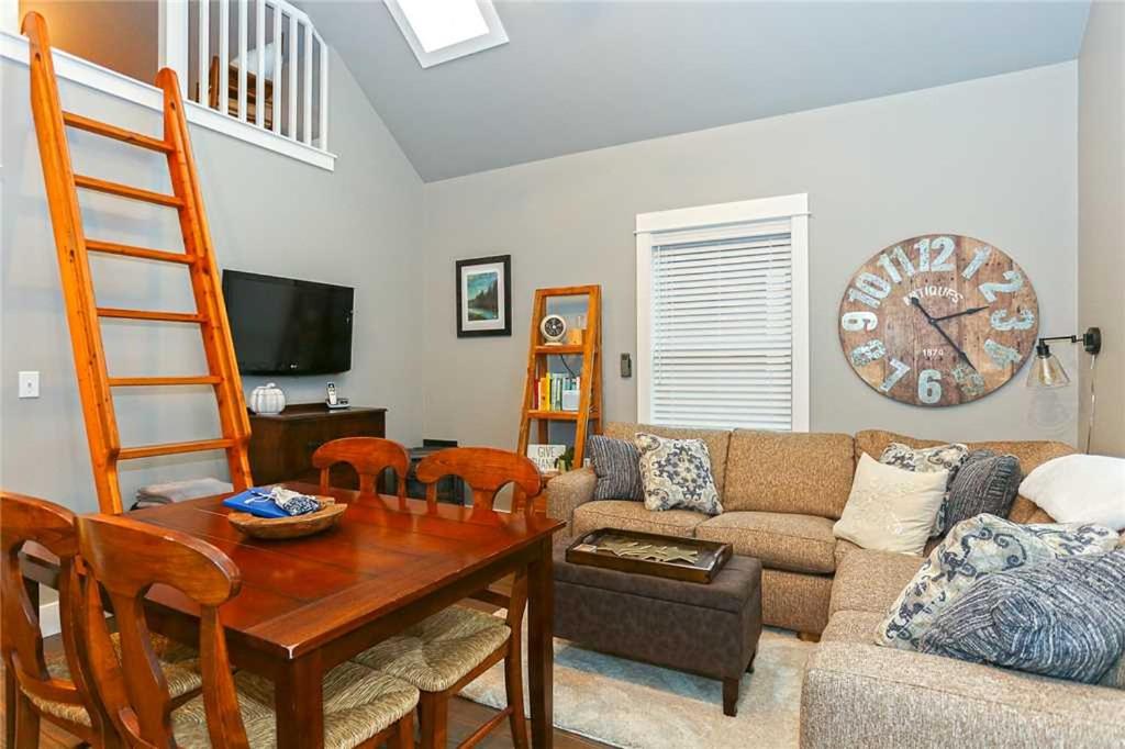 Seastar Gazer by Seabrook Hospitality view 4
