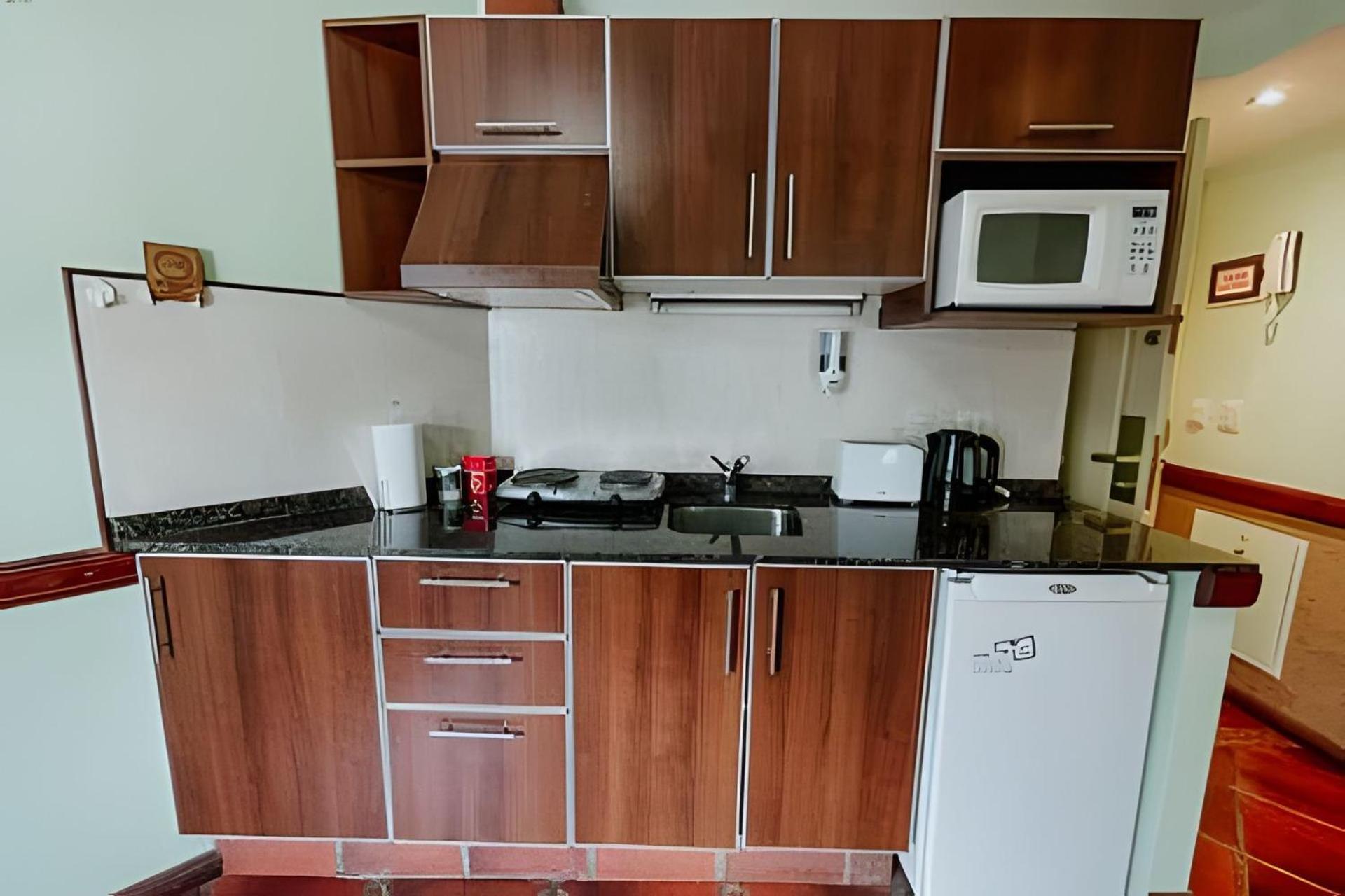 Viejo Lobo - Aunaisin apartamento sobre calle principal