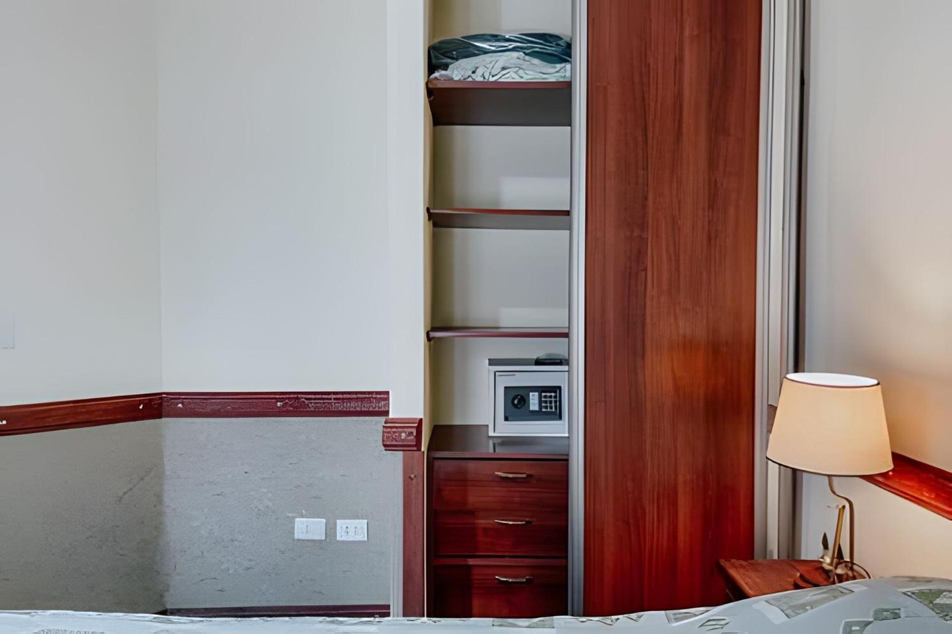 Viejo Lobo - Aunaisin apartamento sobre calle principal