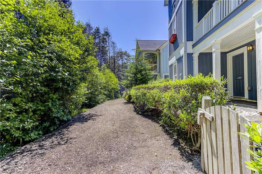 Seaside Treasure by Seabrook Hospitality