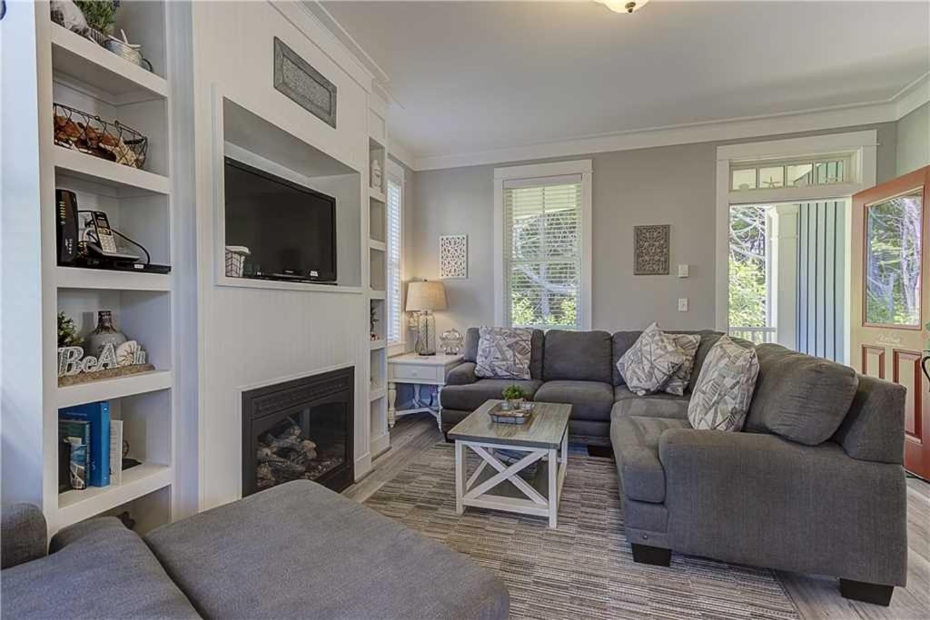 Seaside Treasure by Seabrook Hospitality