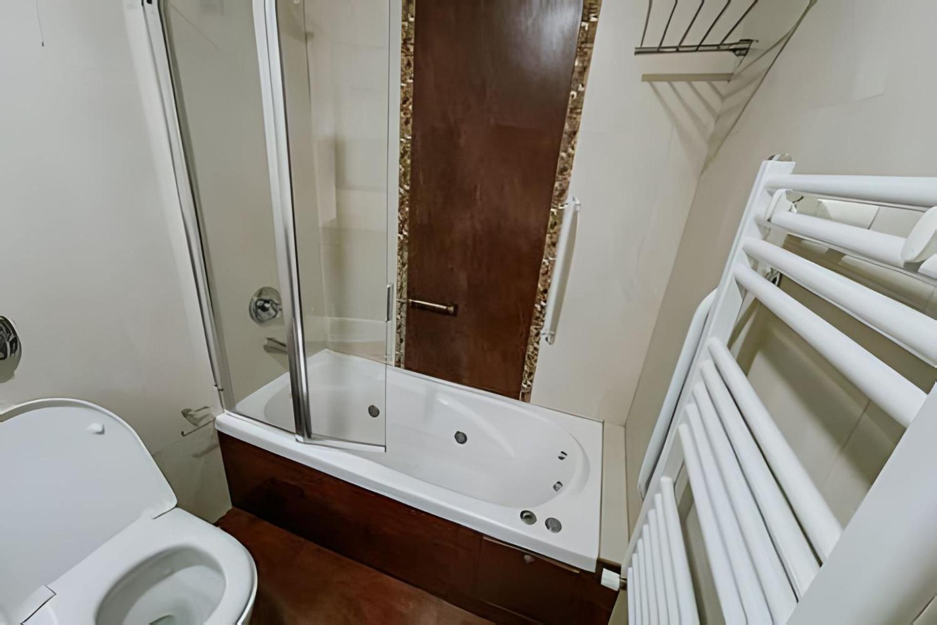 Viejo Lobo - Aunaisin apartamento sobre calle principal