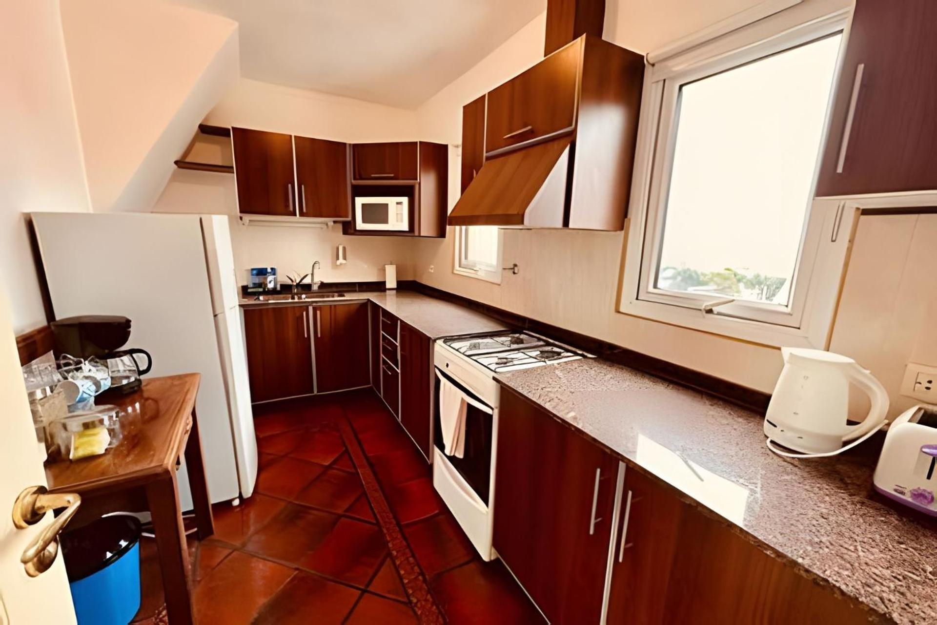 Viejo Lobo - Aunaisin apartamento sobre calle principal