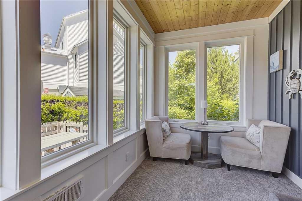 Seaside Treasure by Seabrook Hospitality