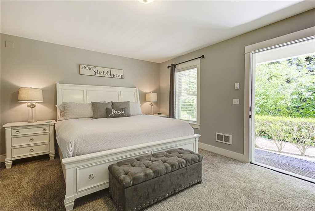 Seaside Treasure by Seabrook Hospitality