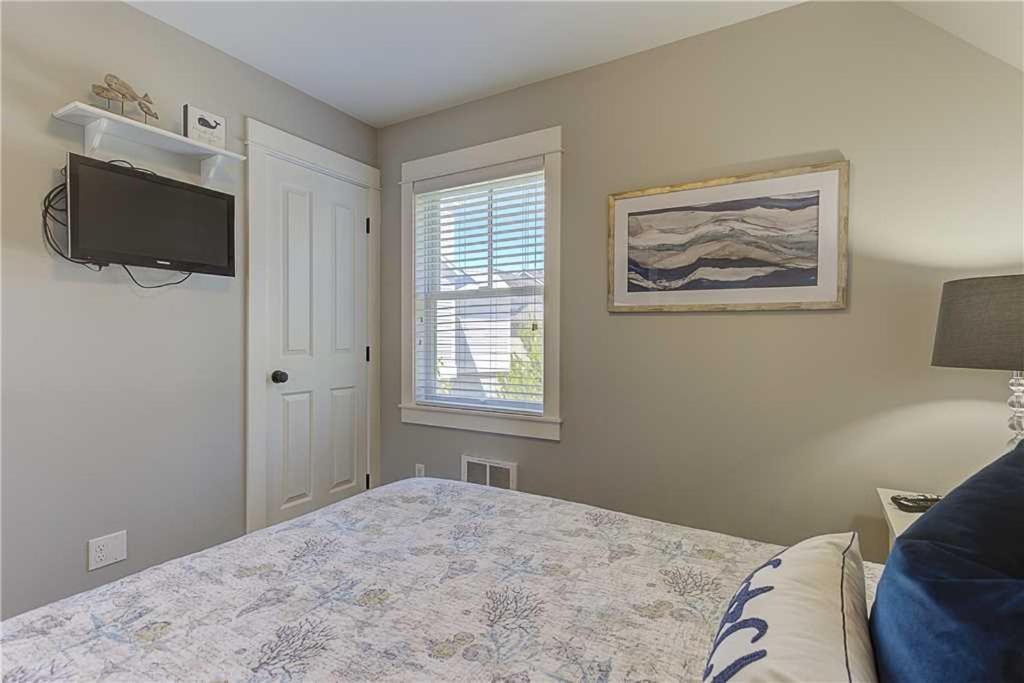 Seaside Treasure by Seabrook Hospitality