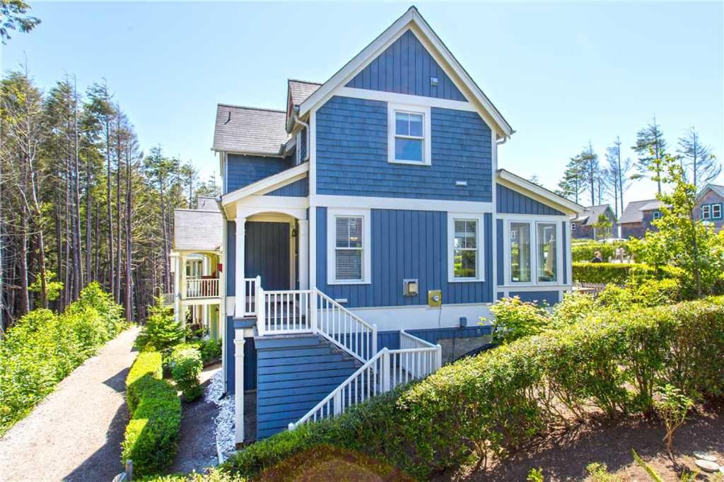 Seaside Treasure by Seabrook Hospitality