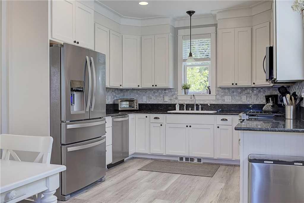 Seaside Treasure by Seabrook Hospitality