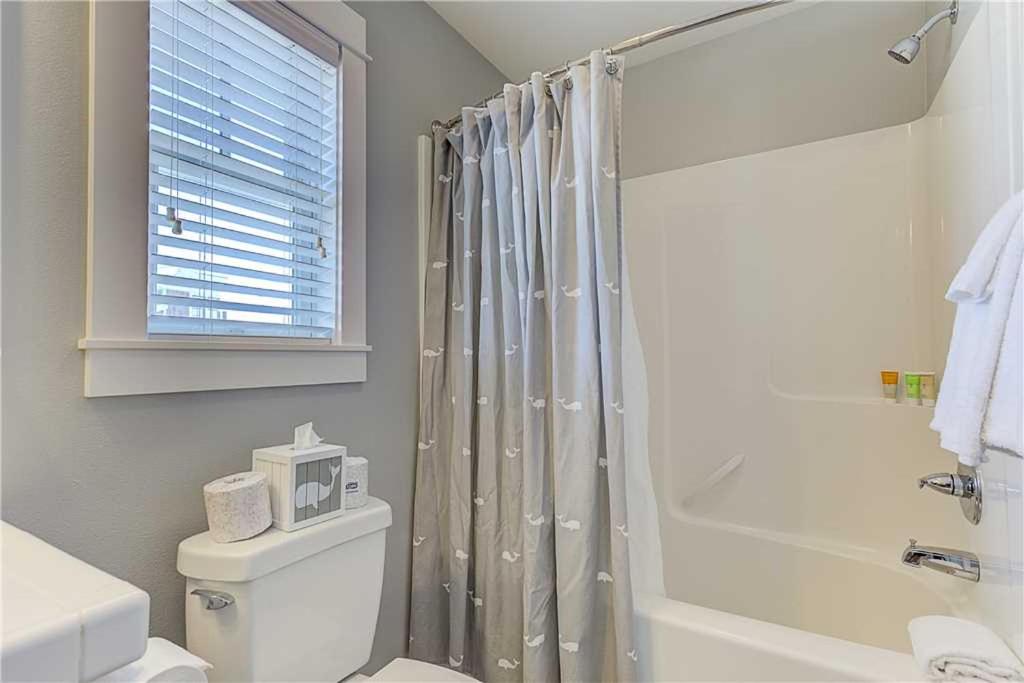 Seaside Treasure by Seabrook Hospitality