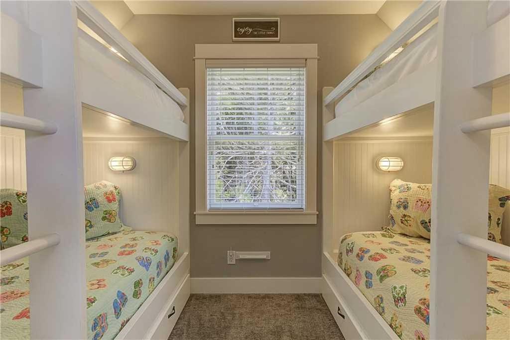 Seaside Treasure by Seabrook Hospitality