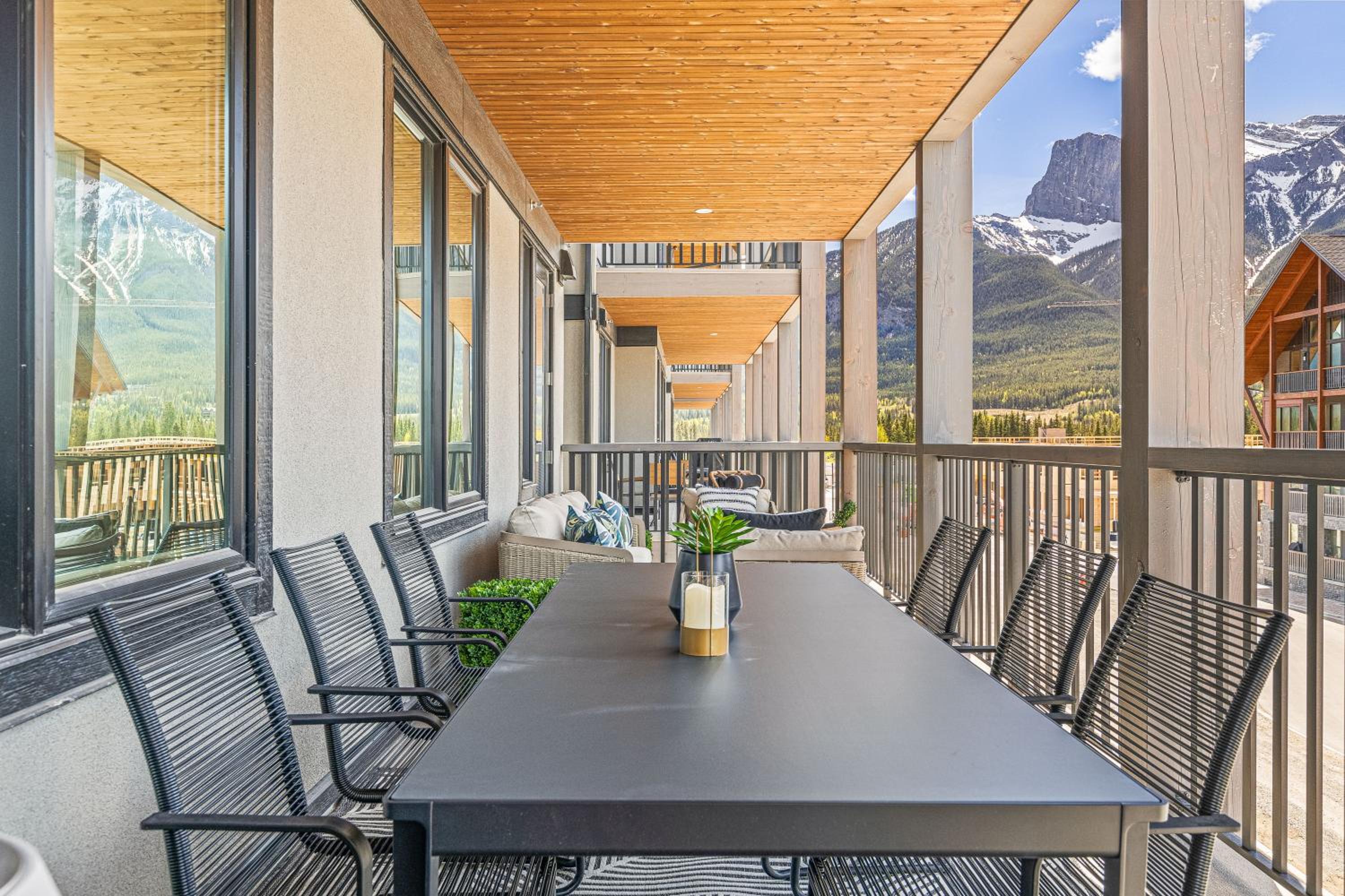 Rundle Lux Villa at Timberstone
