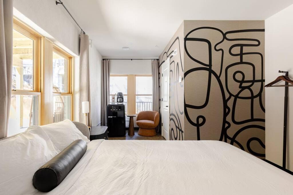 Walk to Bathhouses, Historic DTWN Building, Room # 302 view 4