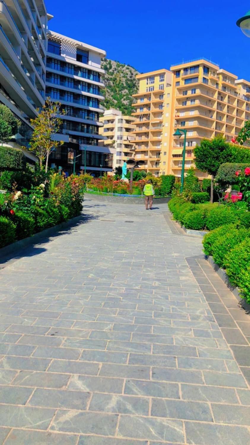 Central Apartments - Shengjin