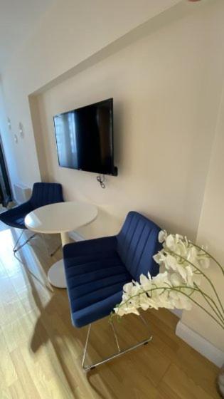 BEST Apartments 202 view 5