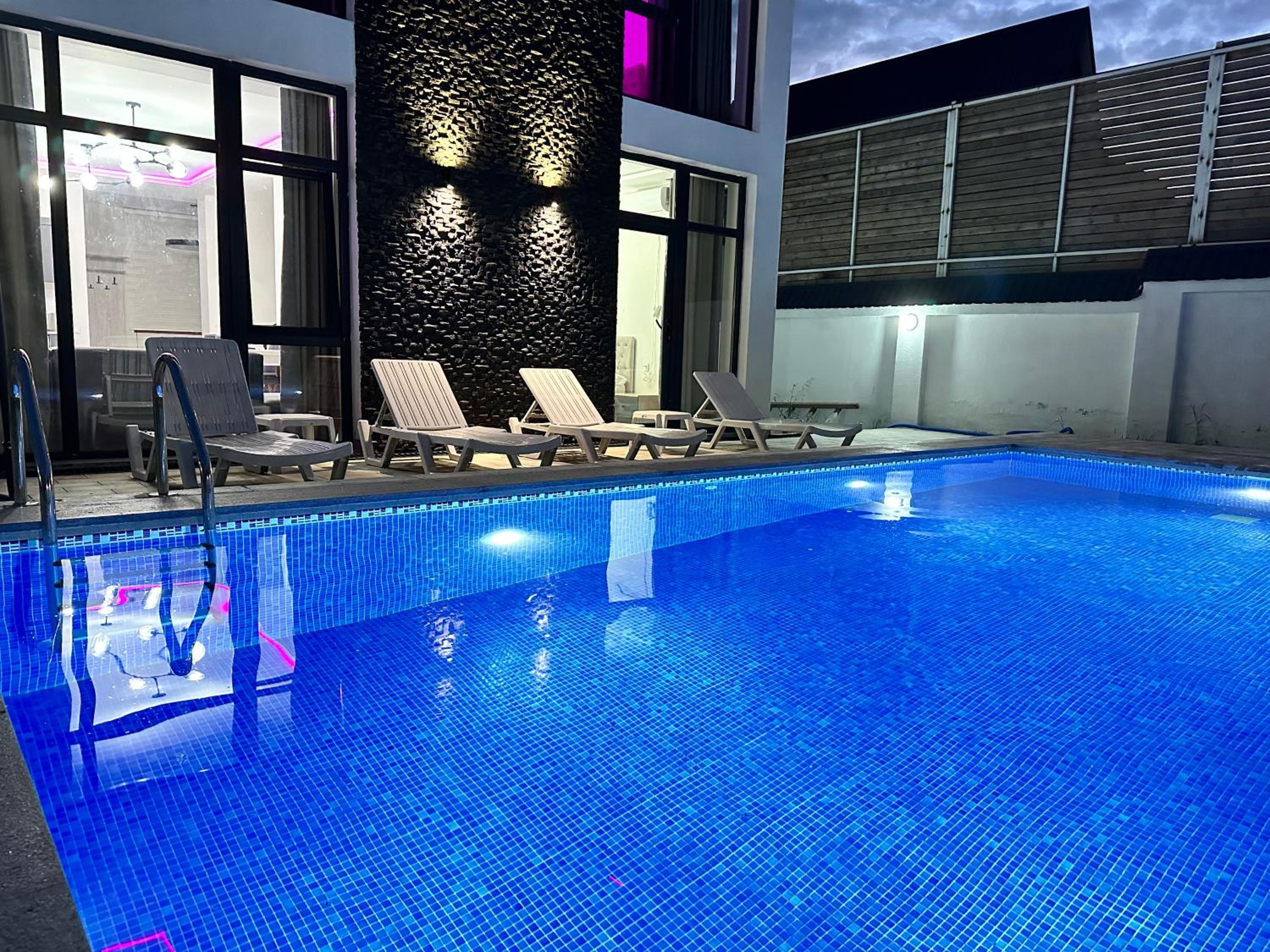 Qafqaz Miami Deluxe