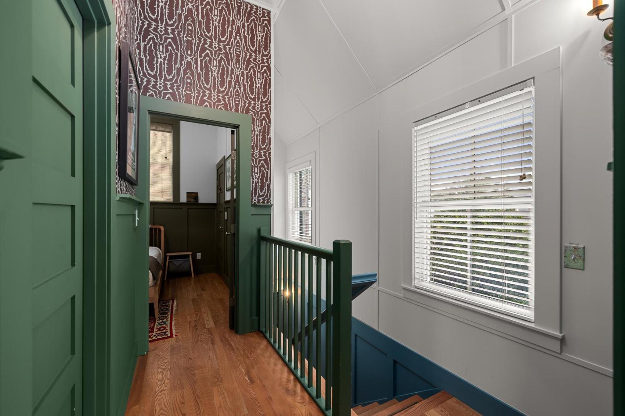 Cedarbrook Cottage by Seabrook Hospitality