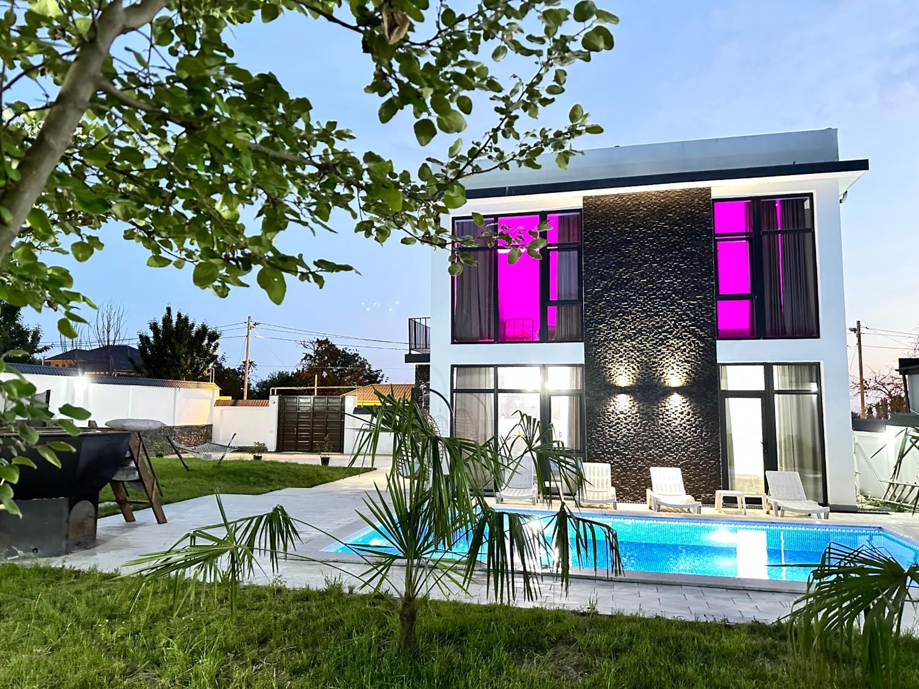 Qafqaz Miami Deluxe