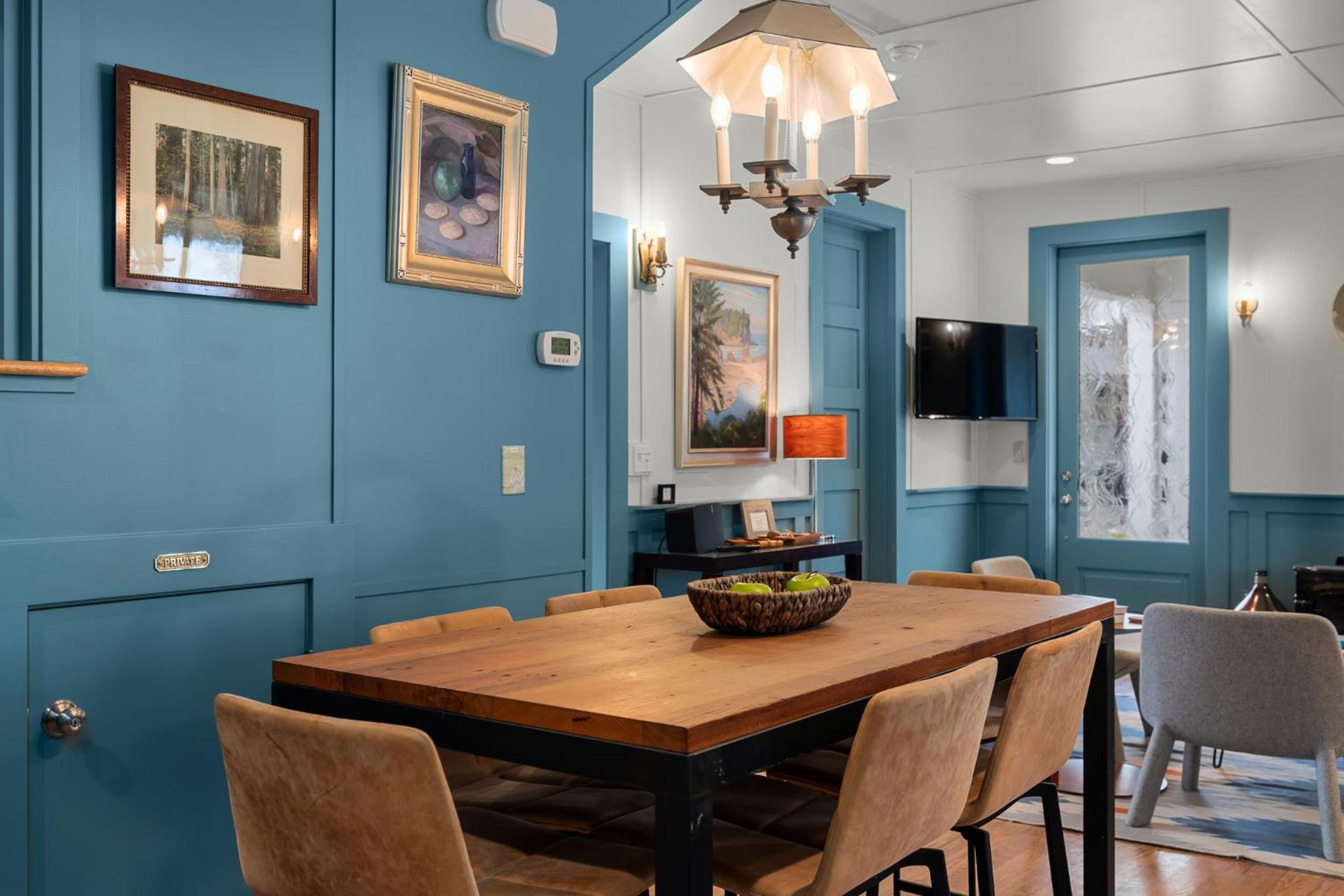 Cedarbrook Cottage by Seabrook Hospitality