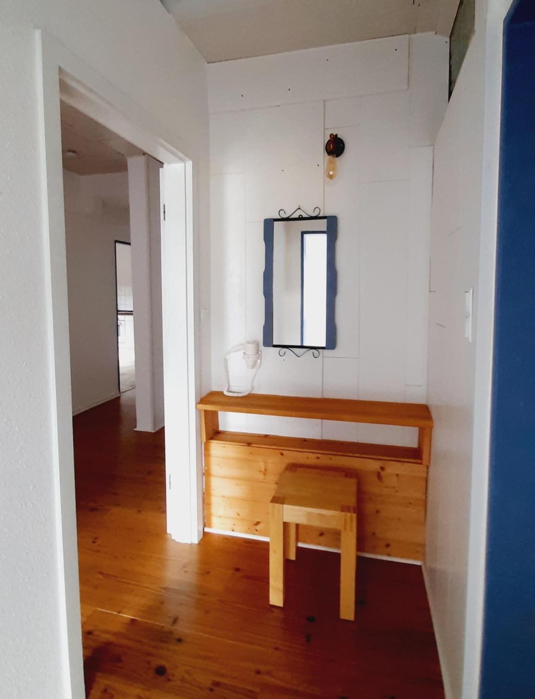 Blue Lagoon Holiday Apartments & Double Room with Balcony