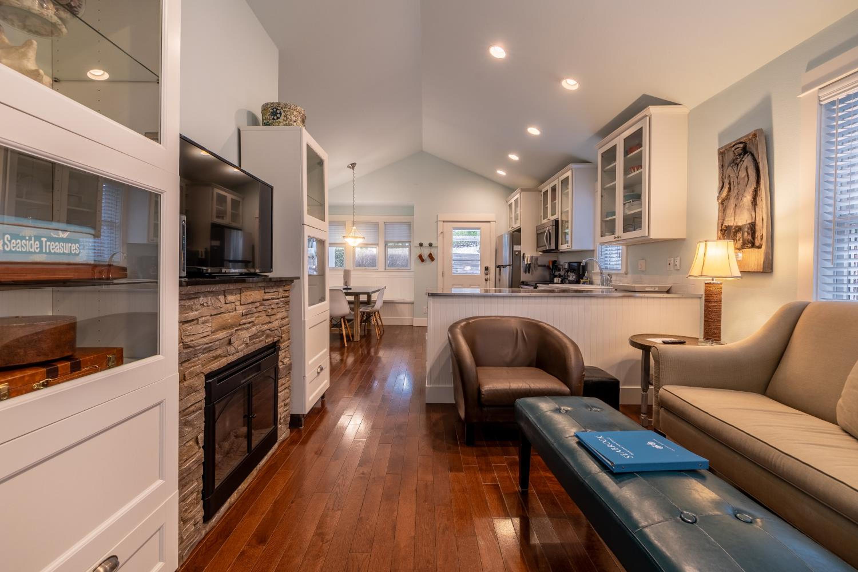 Seascape by Seabrook Hospitality view 5
