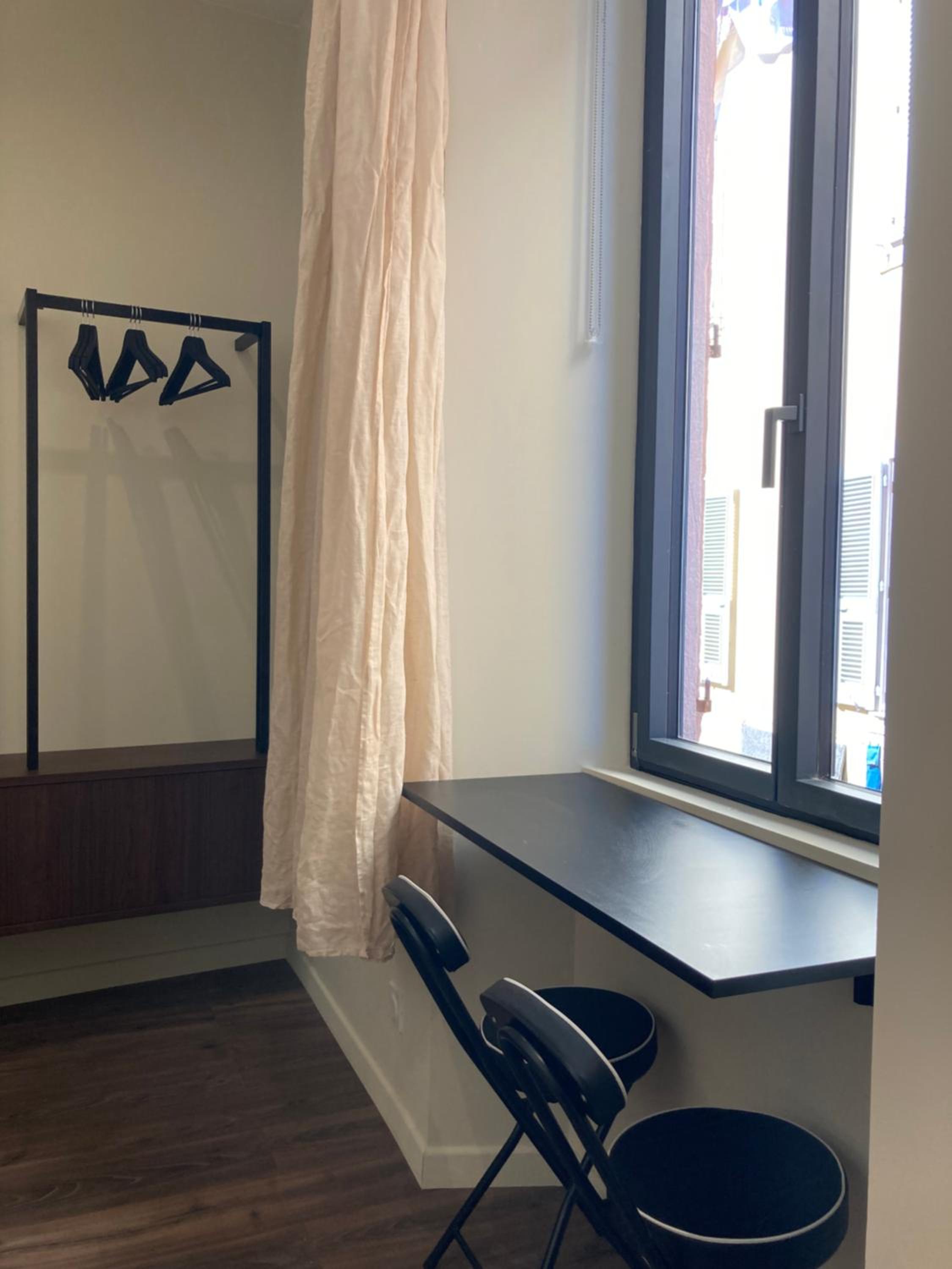 STUDIO SPACIEUX TOUT CONFORT CITE IMPERIALE