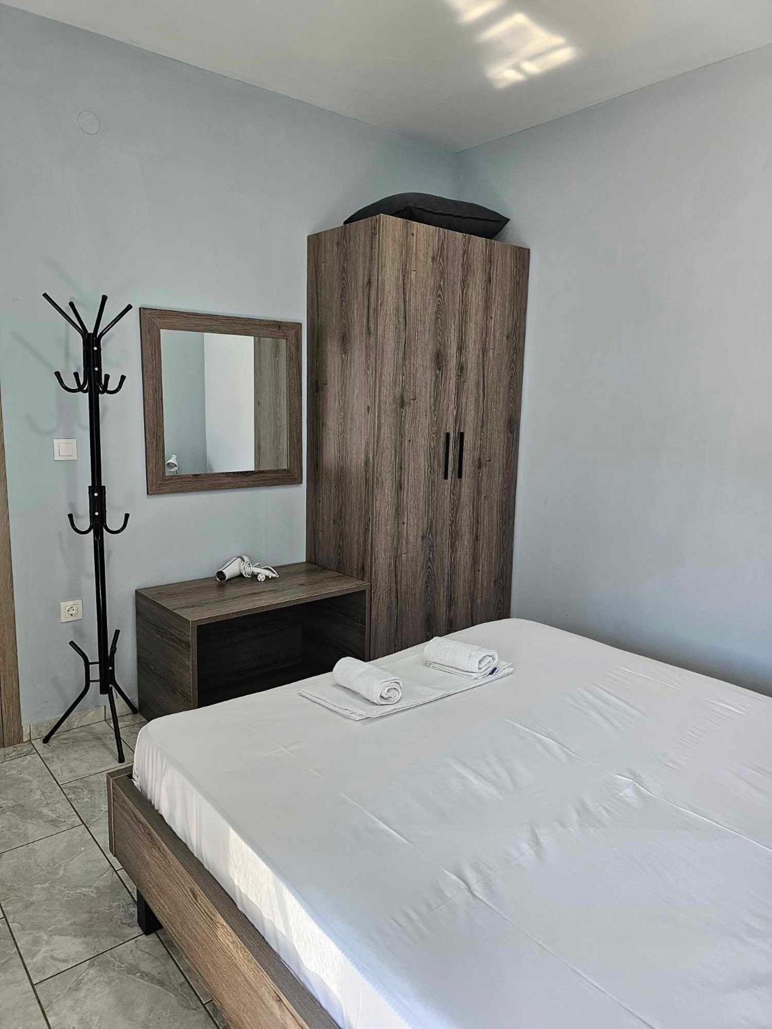 EFI APARTMENTS
