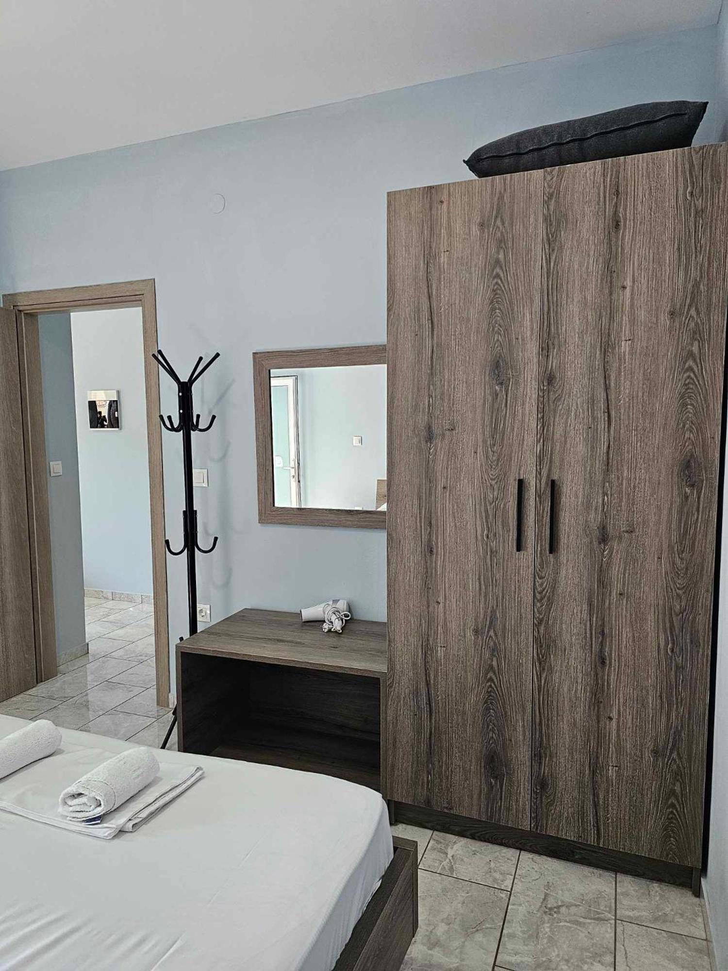 EFI APARTMENTS