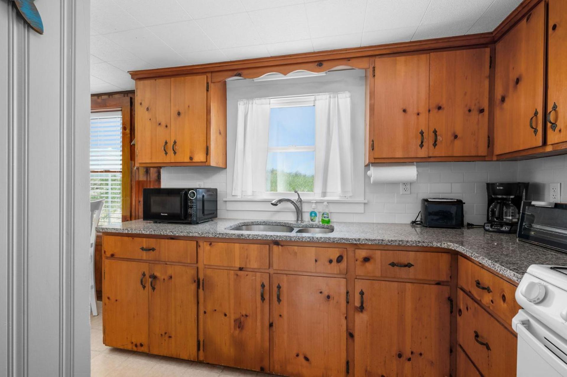 Cape Shore Oceanfront—Beach Creek Views view 5