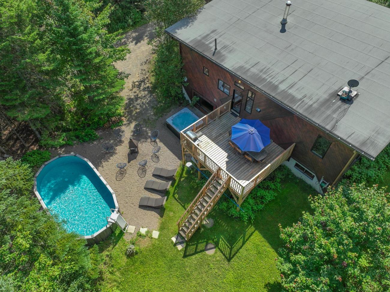 Le Sculptural Nature Escape, hot tub, Billiards