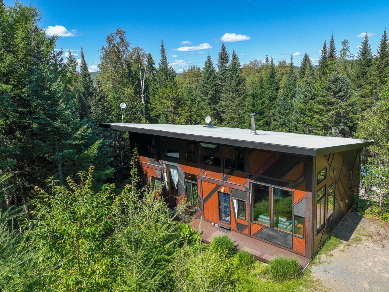 Le Sculptural Nature Escape, hot tub, Billiards