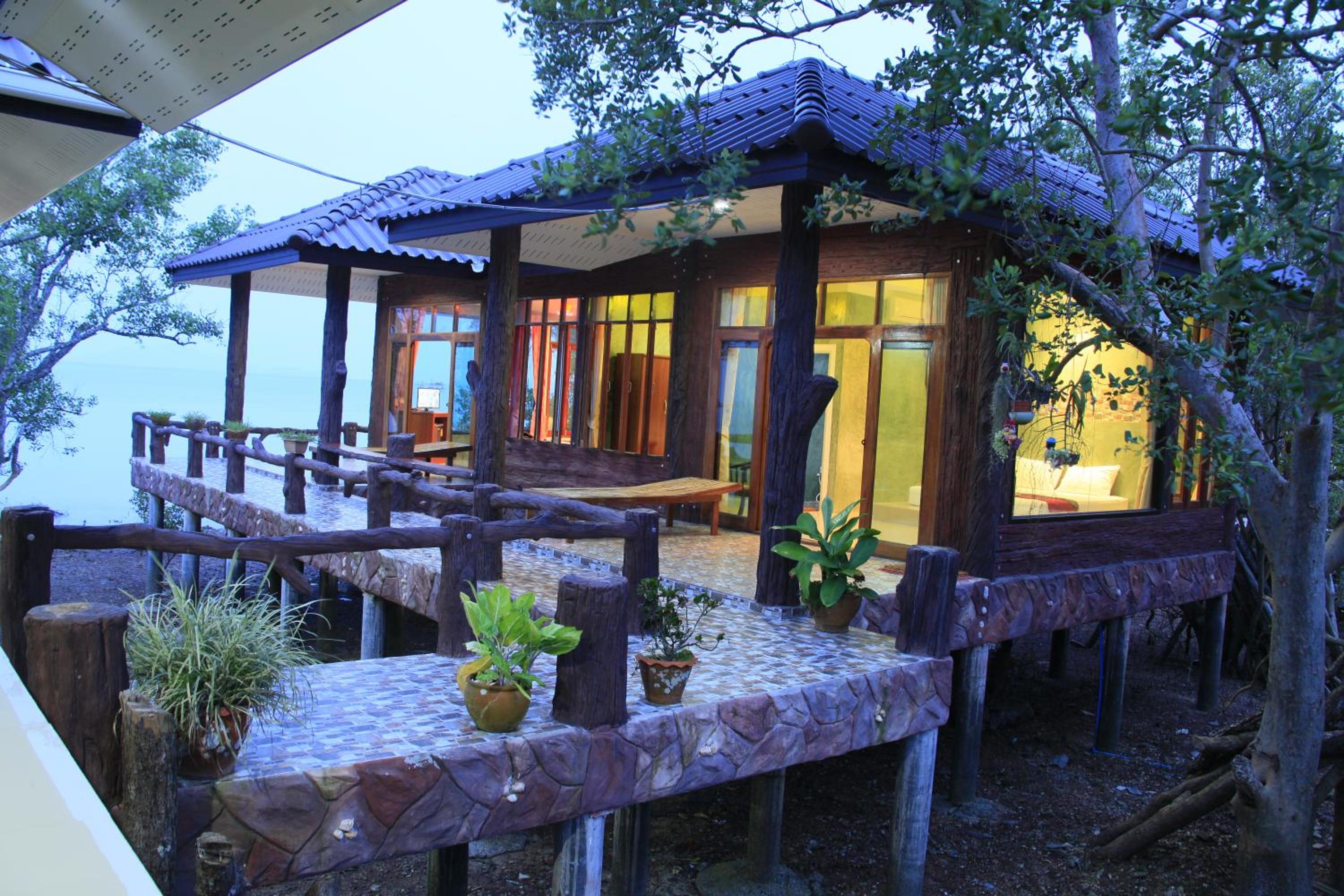 Hotel I Talay Lanta - Image 1