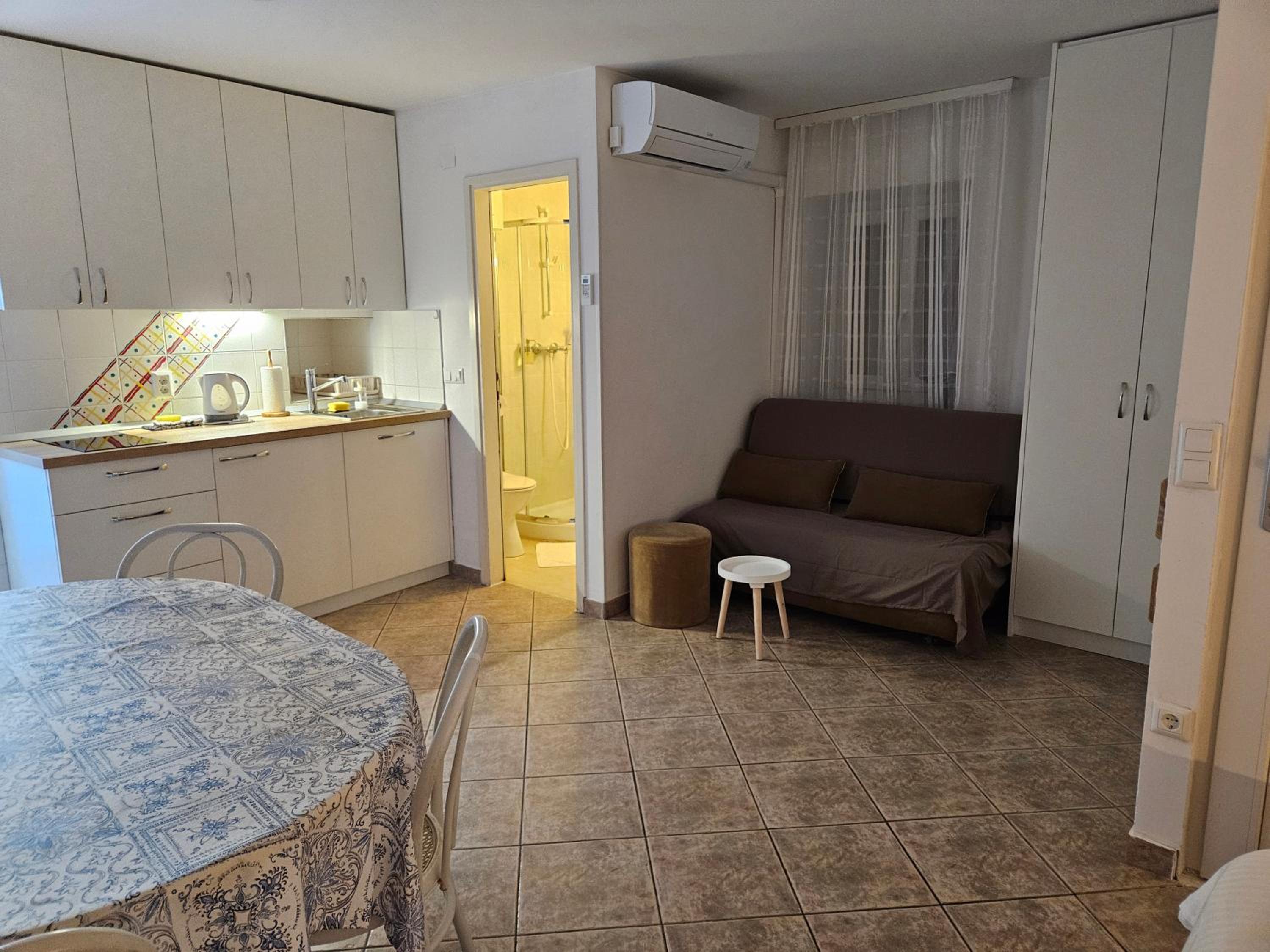 Don Dolfino Guesthouse - Hiša Dolfinova vrata