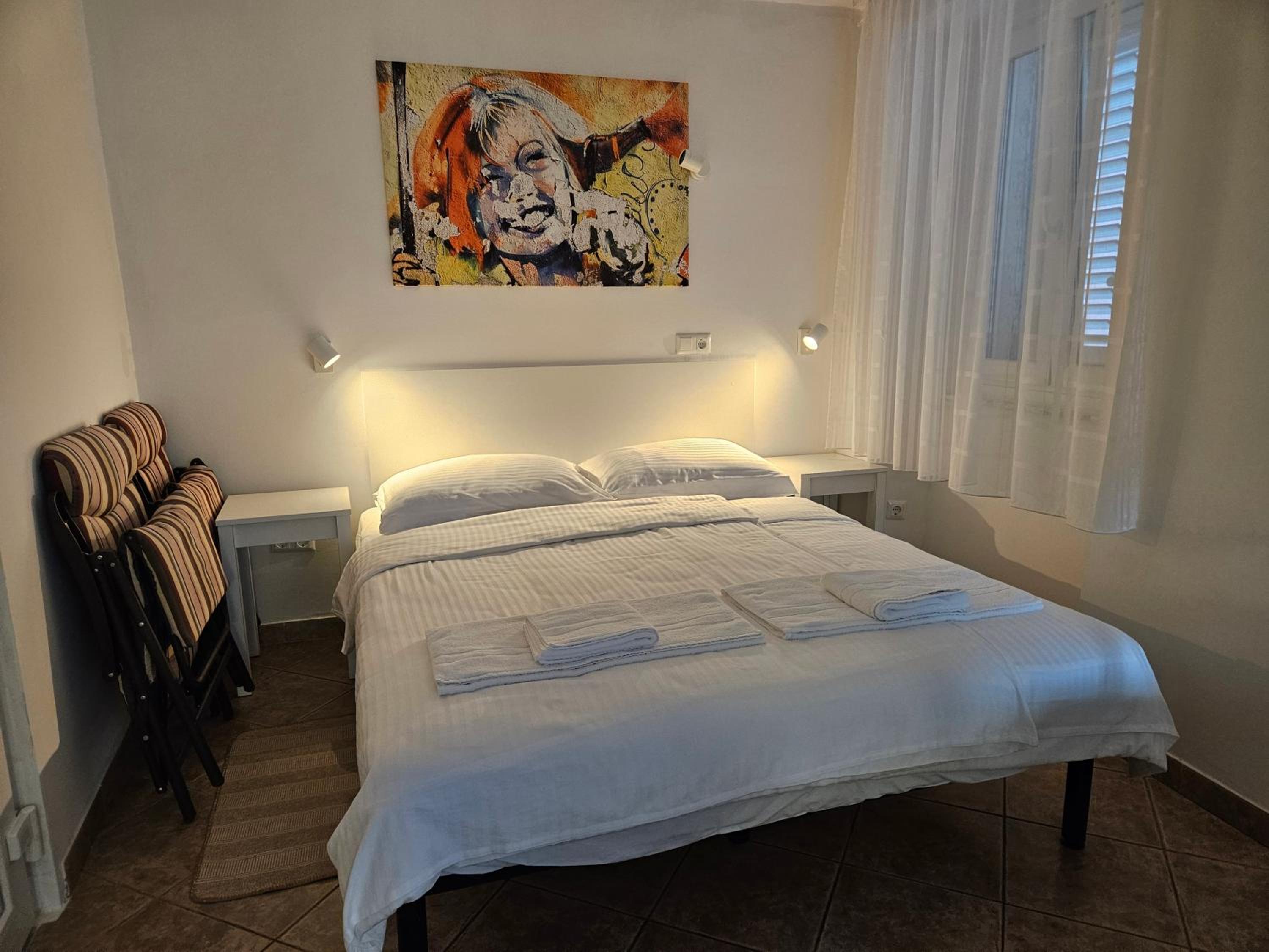 Don Dolfino Guesthouse - Hiša Dolfinova vrata