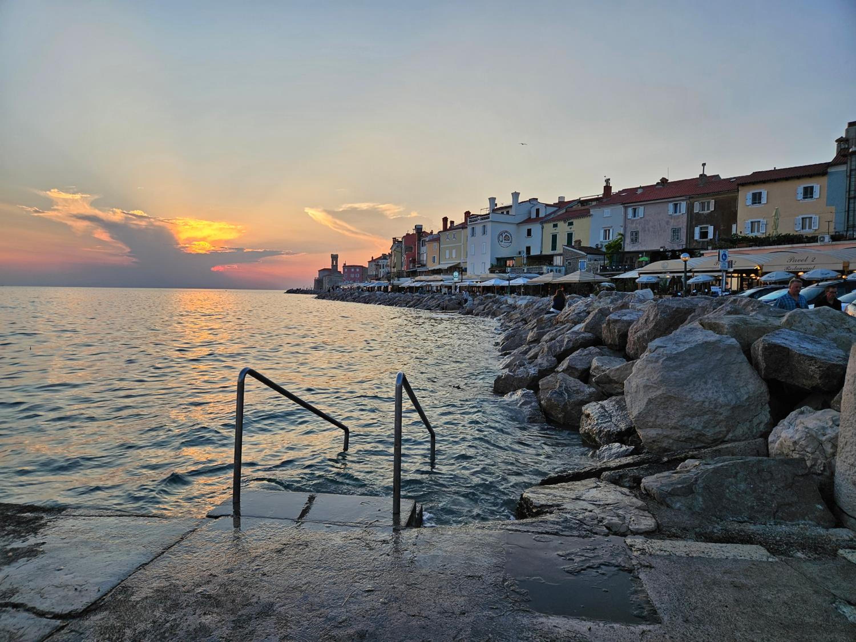 Don Dolfino Guesthouse - Hiša Dolfinova vrata