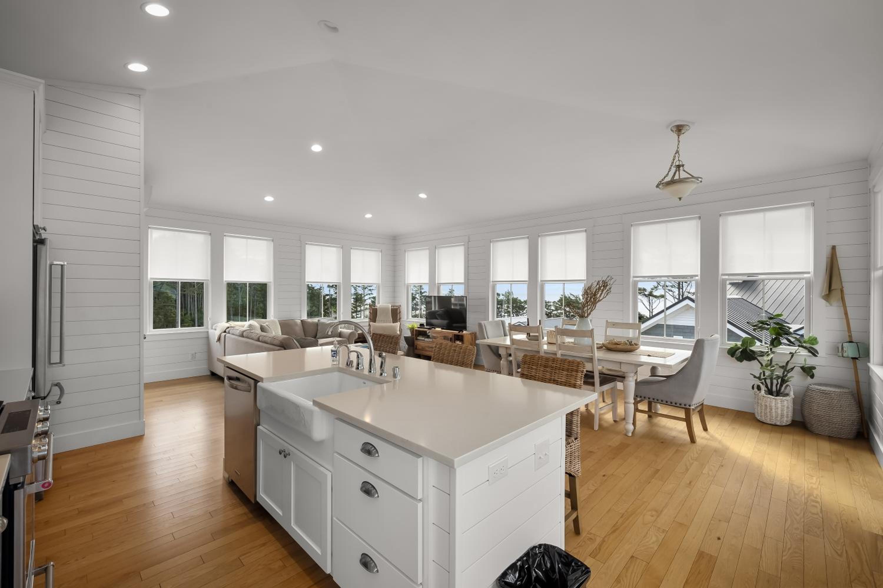 Head in the Clouds by Seabrook Hospitality view 4
