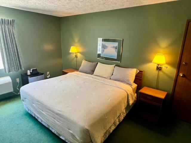 Cedarville Hotel