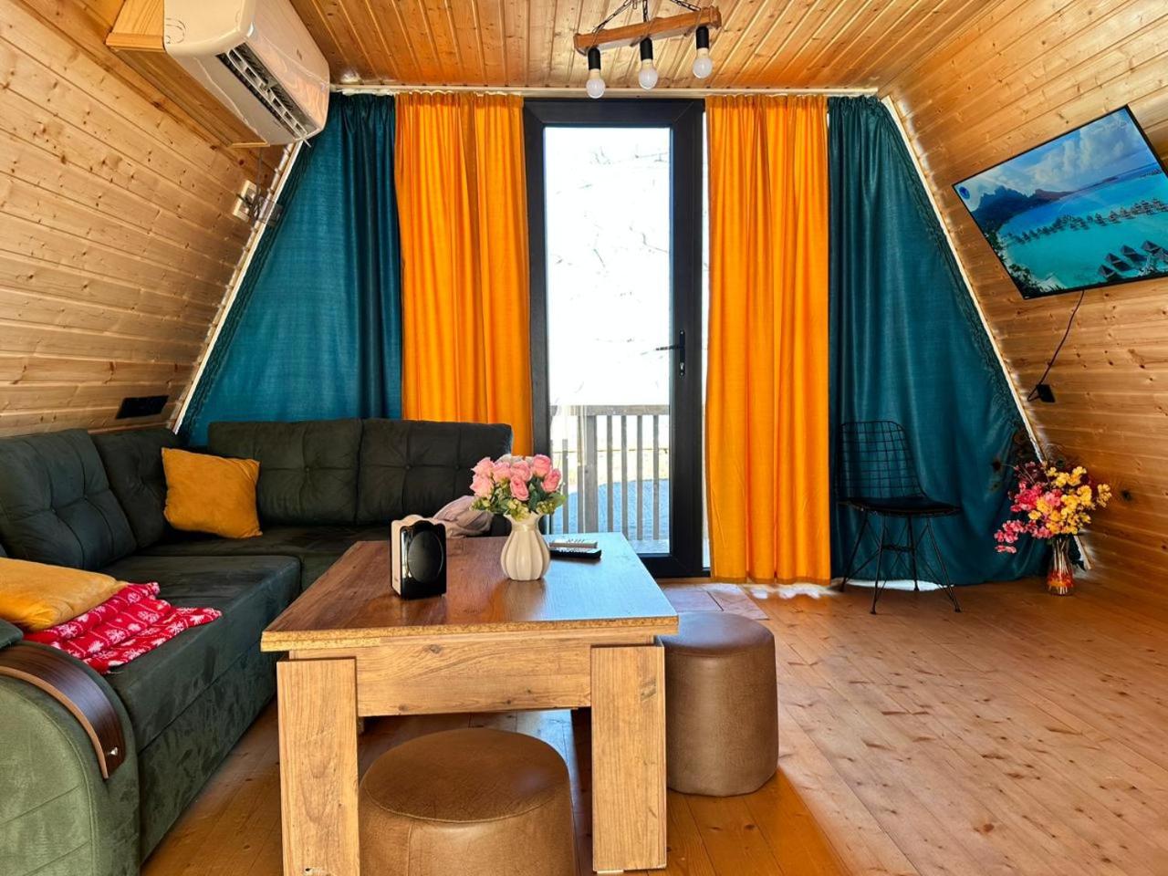 Sweet Cottage