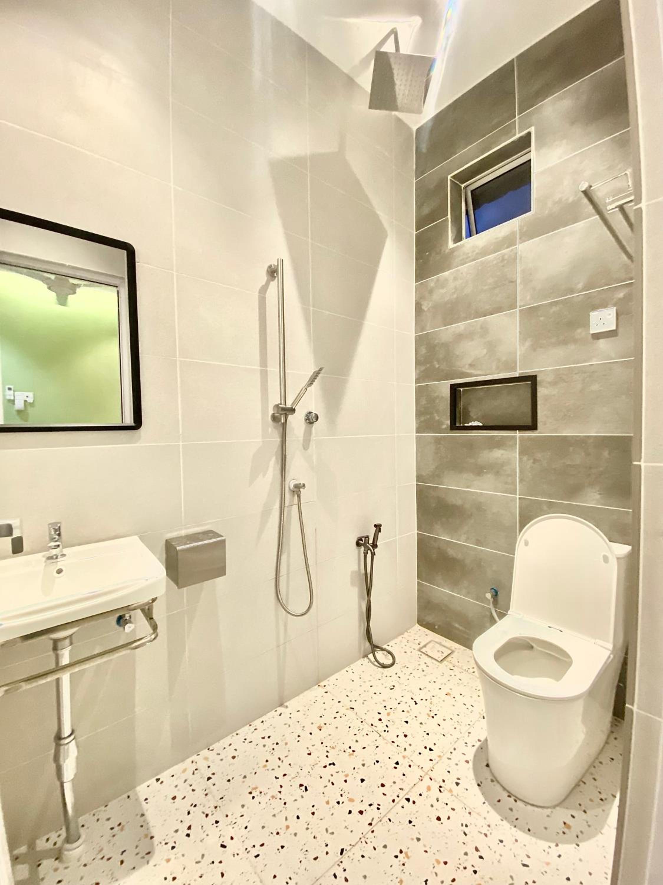 DSolo Homestay FREE Netflix photo 6