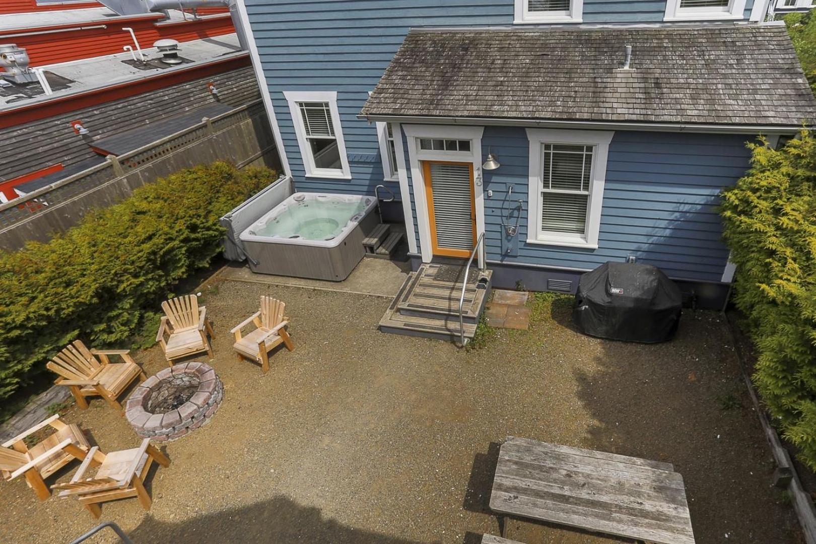 Rainbows End by Seabrook Hospitality view 2