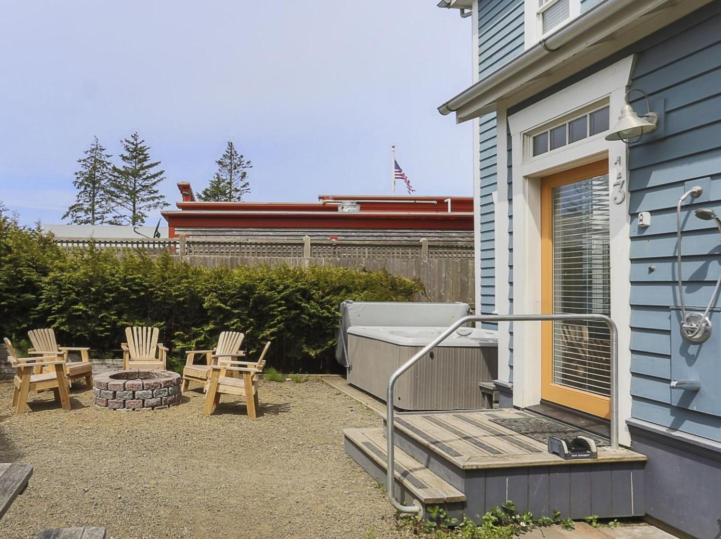 Rainbows End by Seabrook Hospitality view 3
