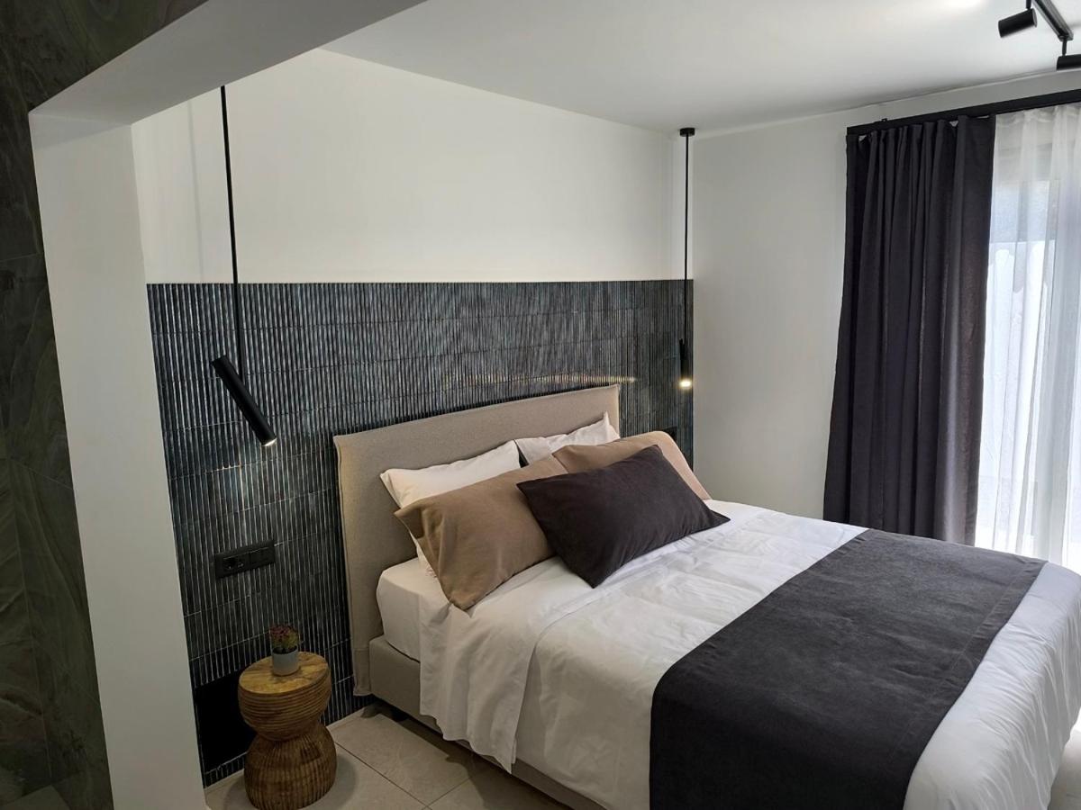 Valantina's & Mannouel Lardos Luxury Villas photo 2