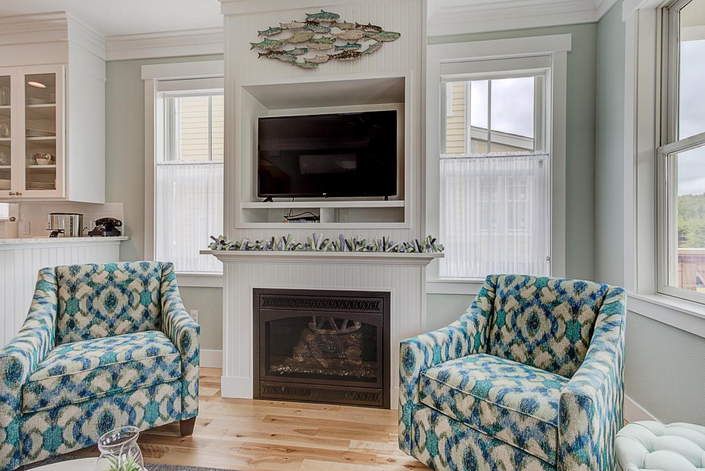 Creekside Cottage by Seabrook Hospitality