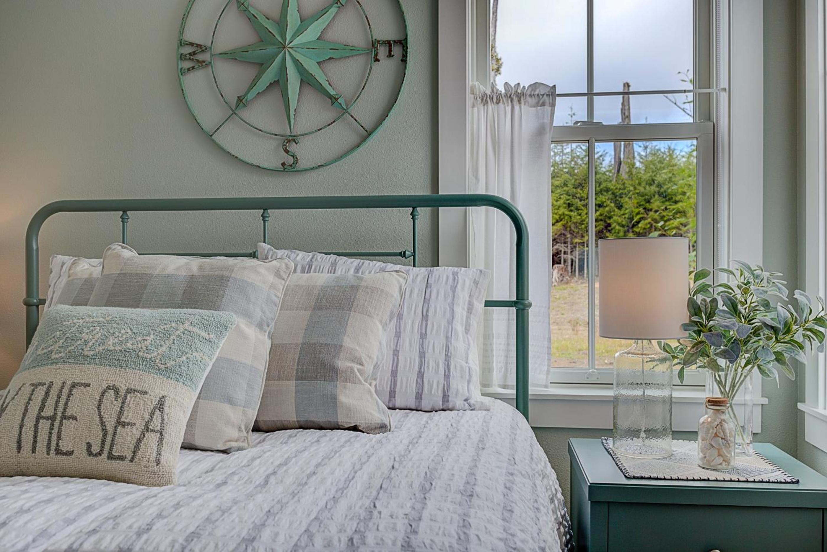 Creekside Cottage by Seabrook Hospitality