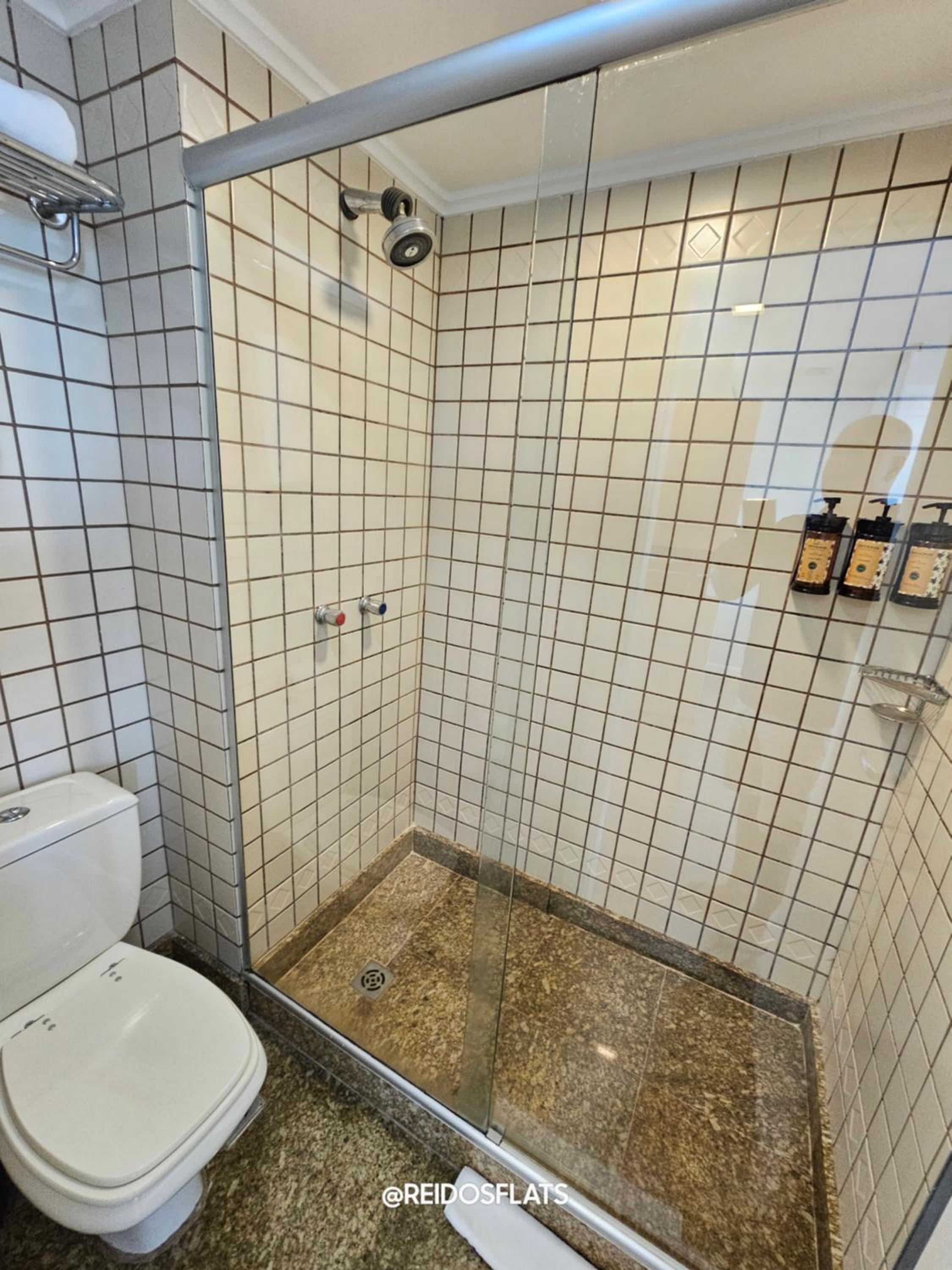 FLAT NO MERCURE BRASÍLIA LIDER, AO LADO DA ESPLANADA DOS MINISTÉRIOS, ESTÁDIO MANÉ GARRINCHA E CENTRO DE CONVENÇÕES, COM PISCINA, ACADEMIA, RESTAURANTE, RE