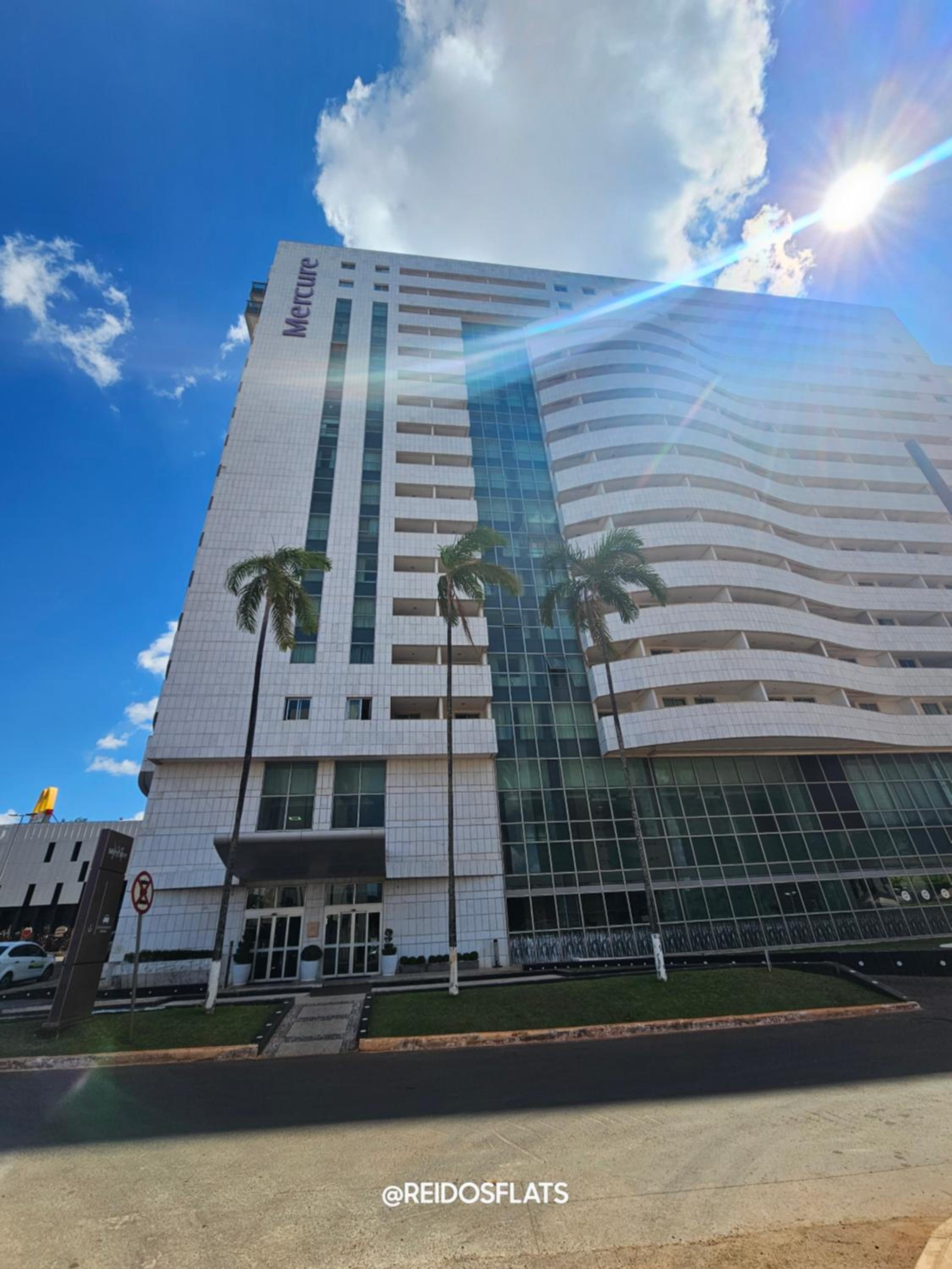 FLAT NO MERCURE BRASÍLIA LIDER, AO LADO DA ESPLANADA DOS MINISTÉRIOS, ESTÁDIO MANÉ GARRINCHA E CENTRO DE CONVENÇÕES, COM PISCINA, ACADEMIA, RESTAURANTE, RE