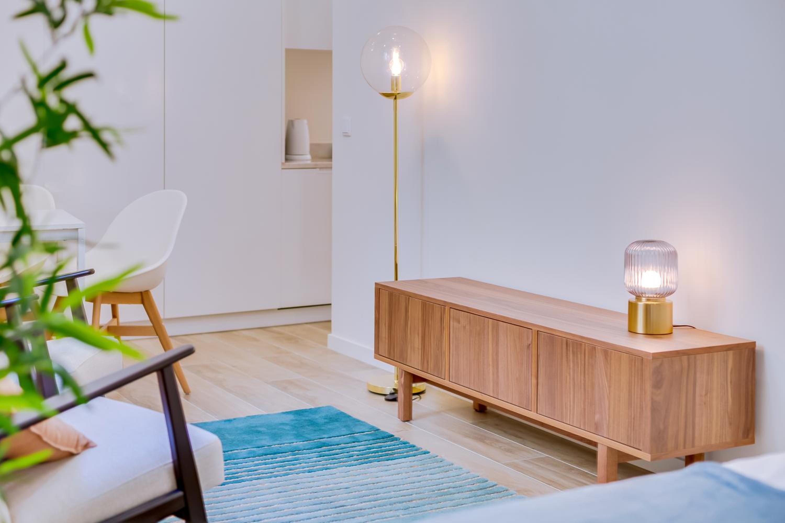 Graceful Studio Apartment G24 view 3