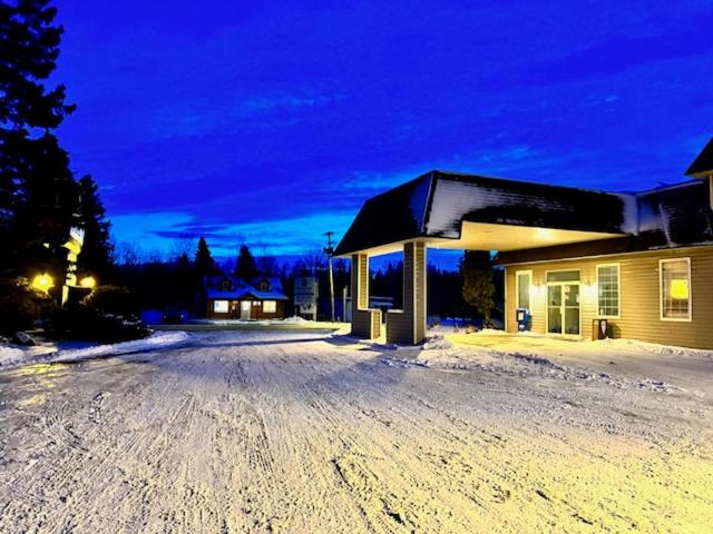Cedarville Hotel