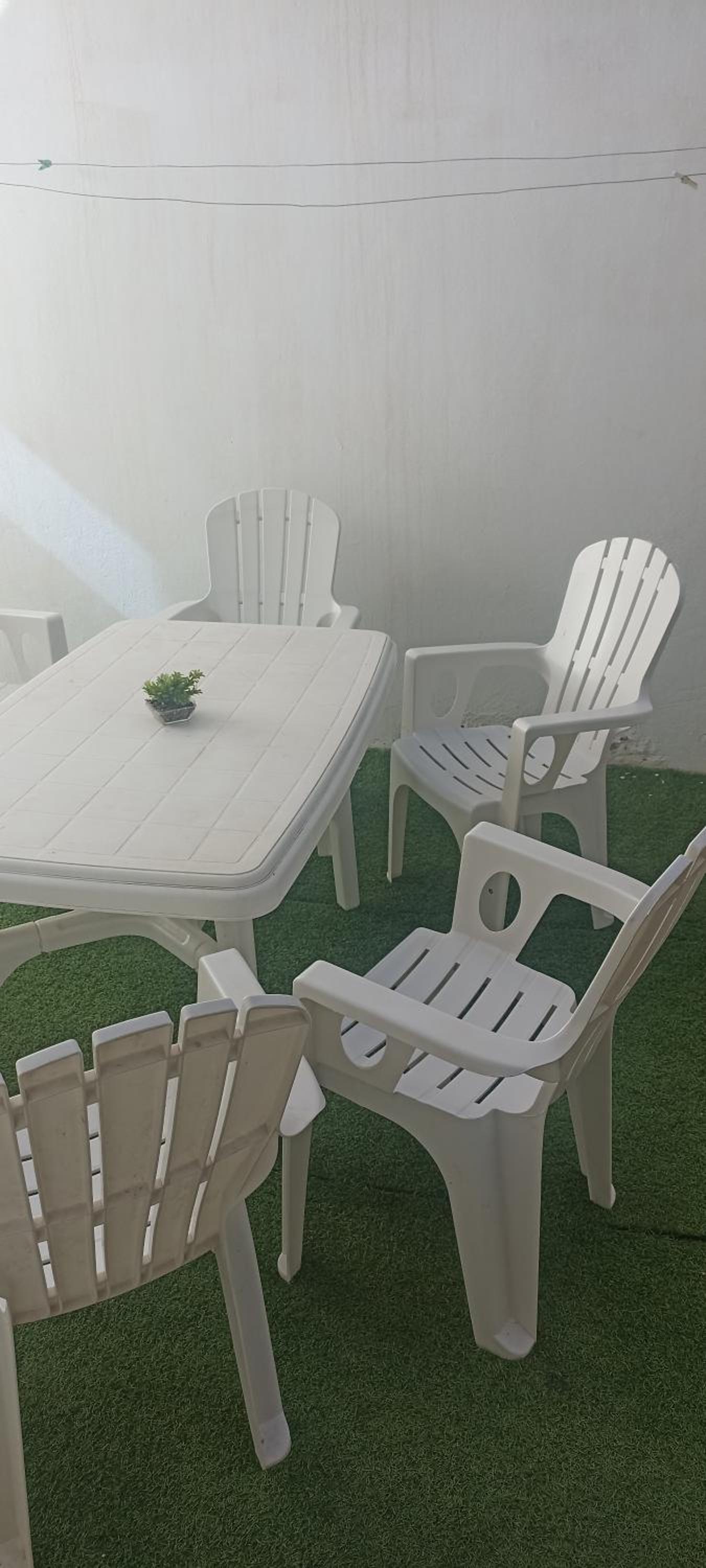 Villa avec piscine, jardin et barbecue