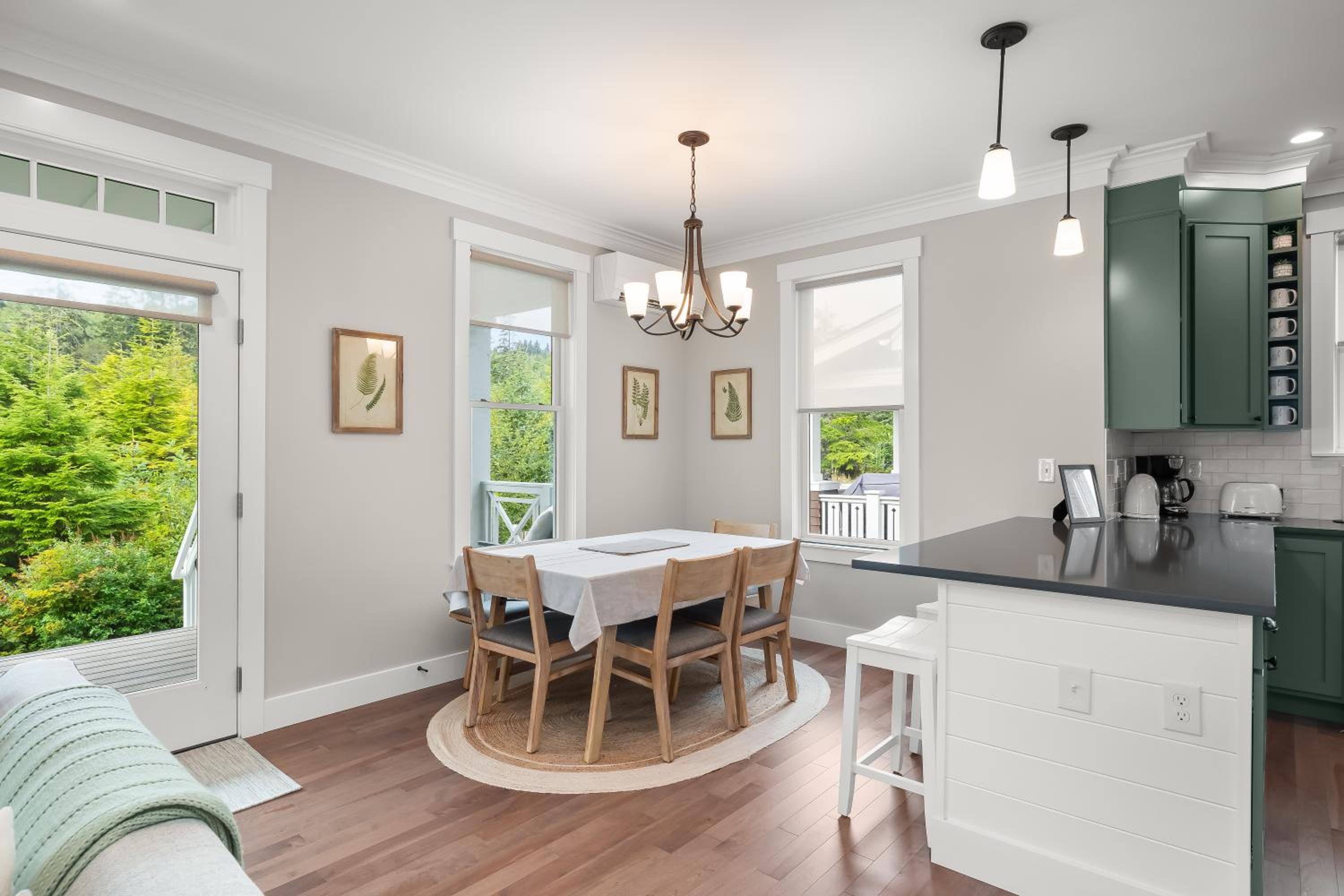Dogwood Cottage by Seabrook Hospitality